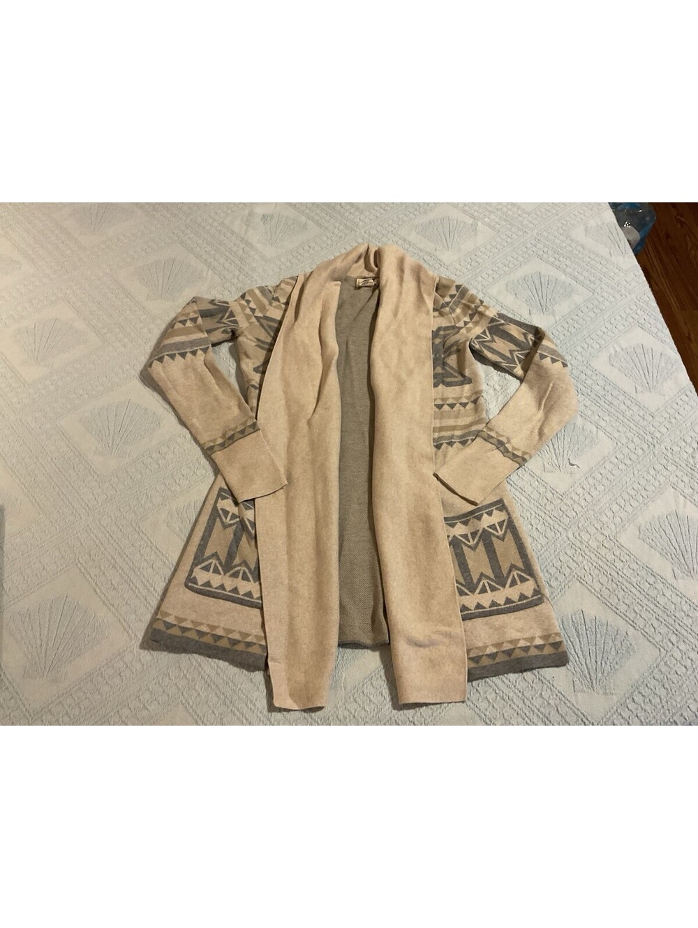 Yes Lola Beige And Grey Draped Shawl Cardigan Women’s Small Southwestern Aztec